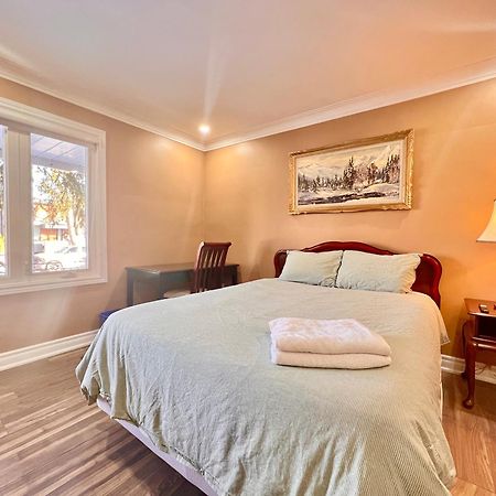 Upgraded Rooms With Bath 7-Min To Subway Near Downsview Rogers Stadium تورونتو المظهر الخارجي الصورة