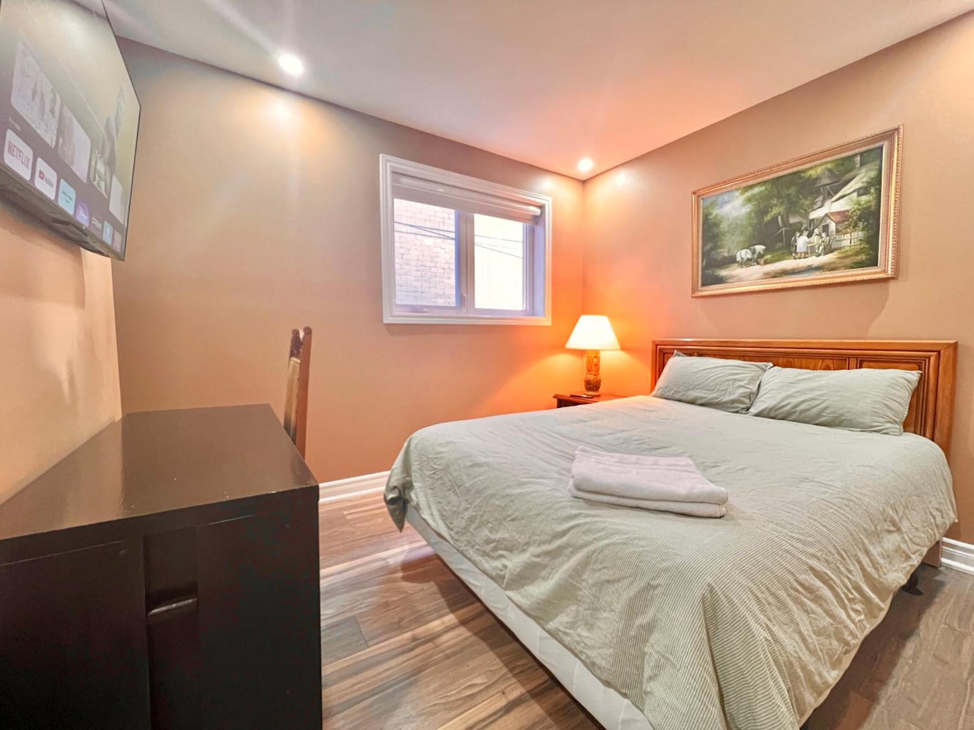Upgraded Rooms With Bath 7-Min To Subway Near Downsview Rogers Stadium تورونتو المظهر الخارجي الصورة